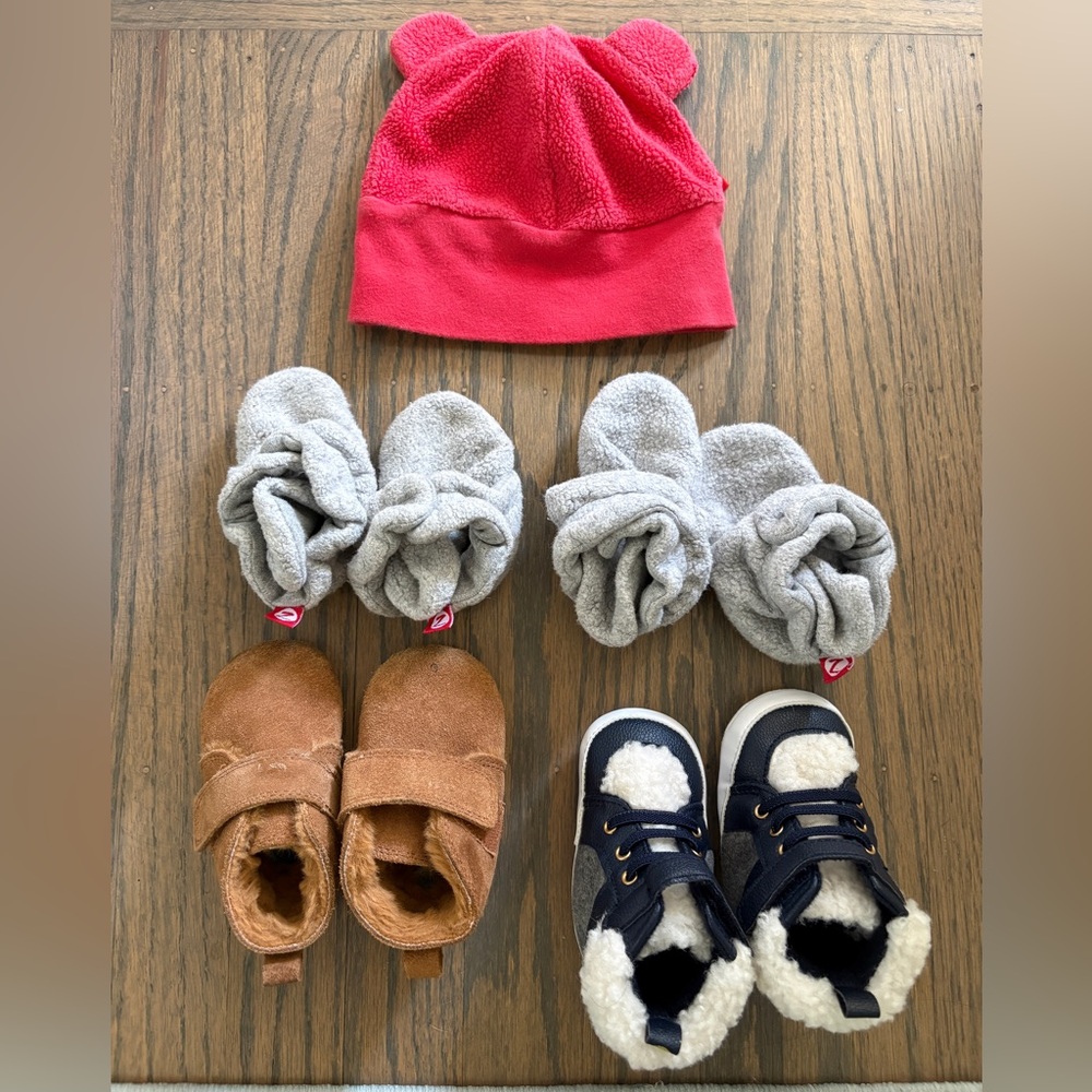Toddler Fleece Booties and Hat Set - 6-12months